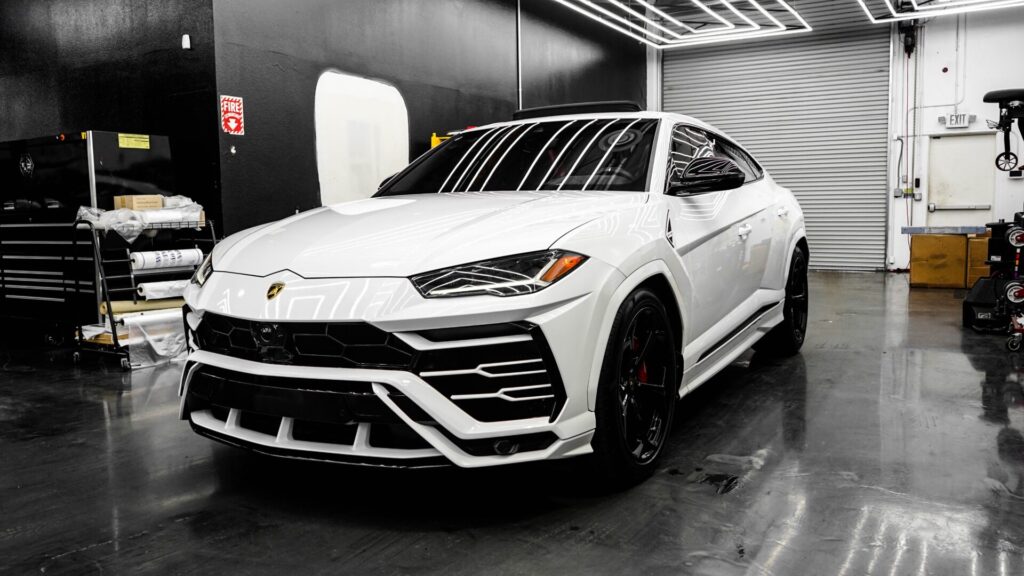 Lamborghini-urus-seitenansicht